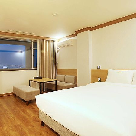 Dawn Beach Hotel Пусан Экстерьер фото