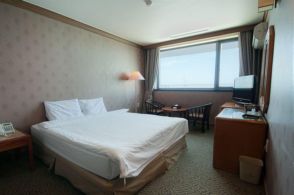 Dawn Beach Hotel Пусан Экстерьер фото