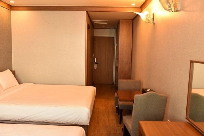 Dawn Beach Hotel Пусан Экстерьер фото