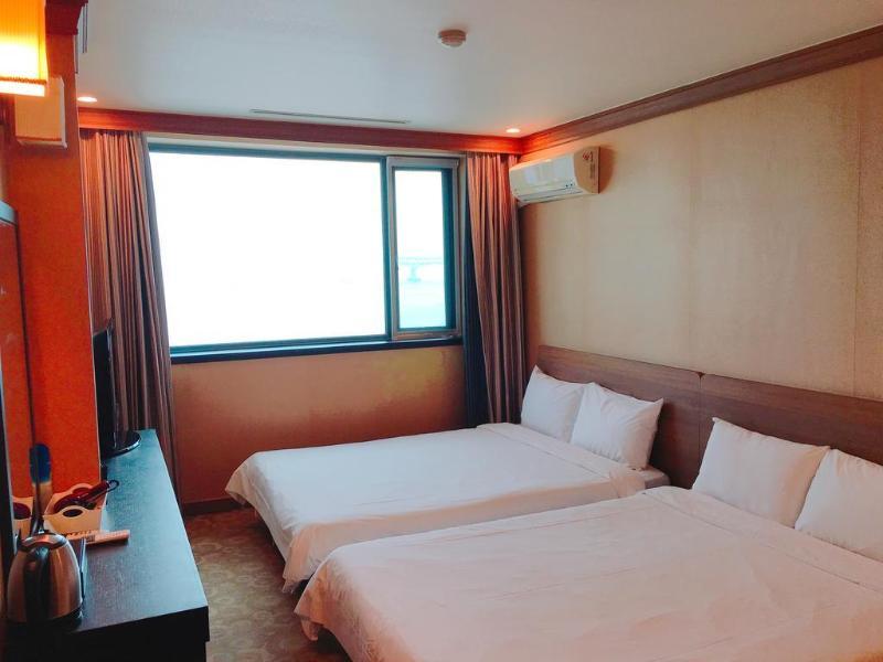 Dawn Beach Hotel Пусан Экстерьер фото