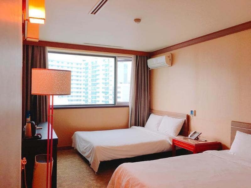 Dawn Beach Hotel Пусан Экстерьер фото