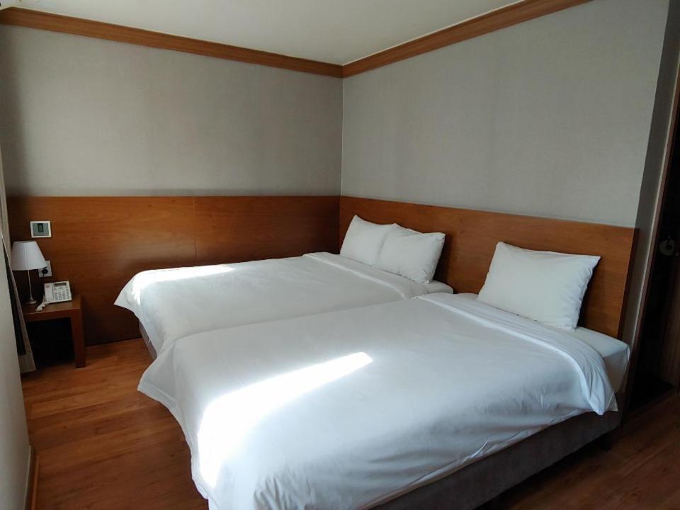 Dawn Beach Hotel Пусан Экстерьер фото